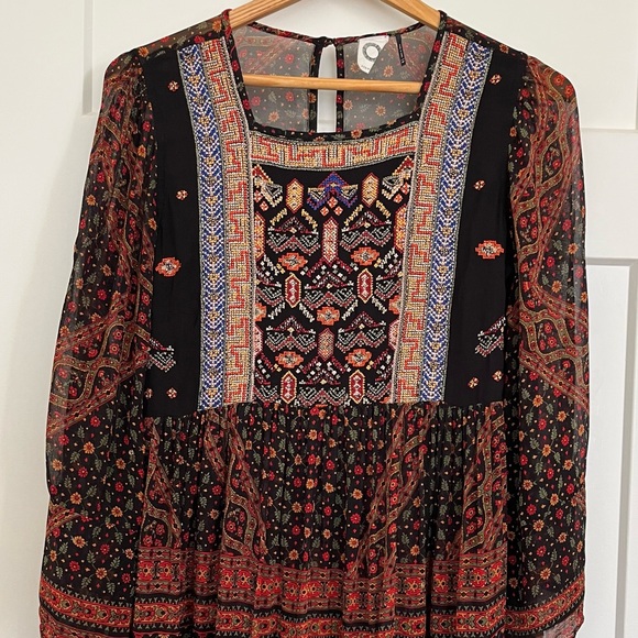 Akemi Kin Embroidered Beaded Boho Tunic Dress - Picture 4 of 16